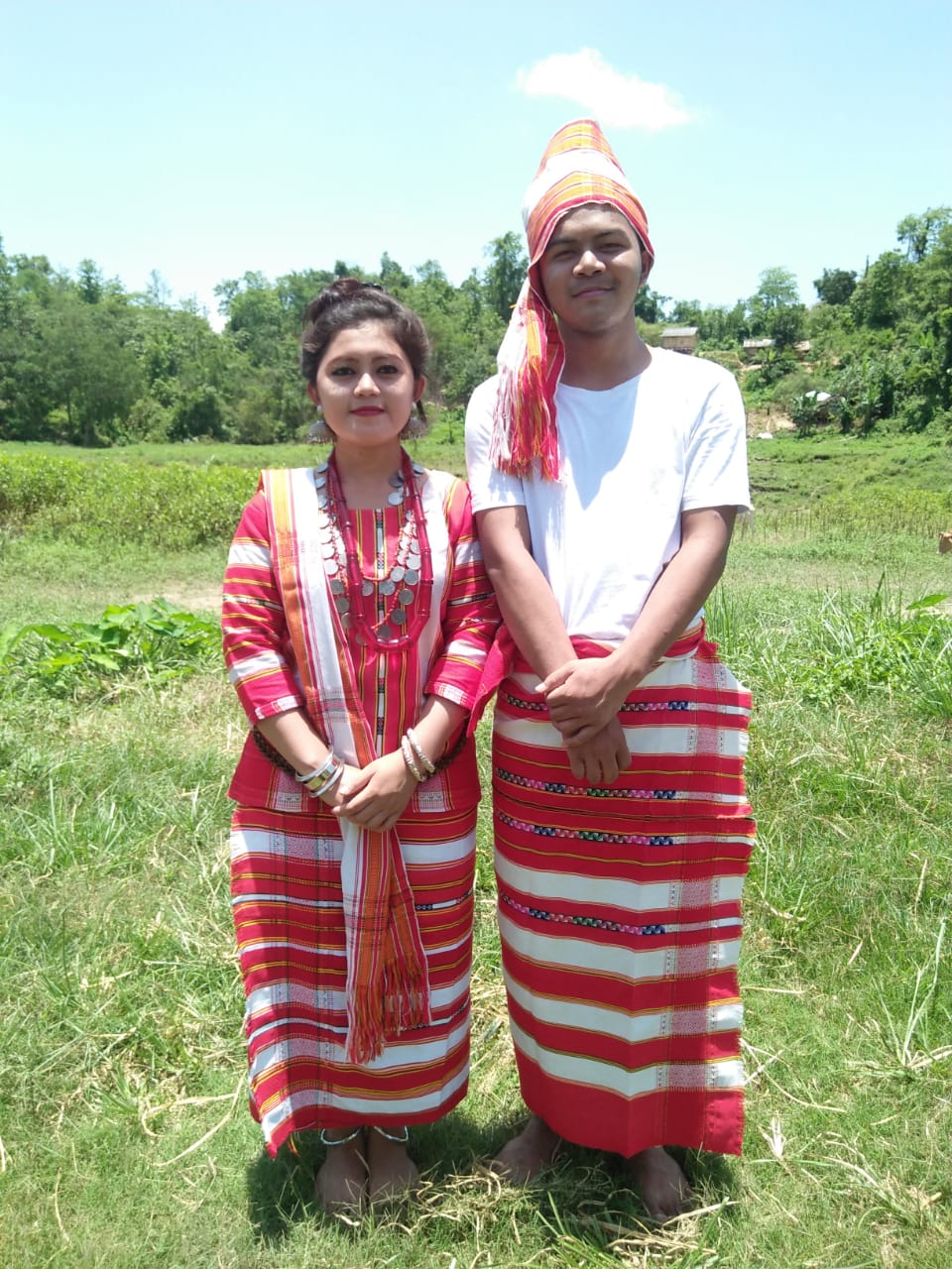 পাংখোয়া নারী-পুরুষ