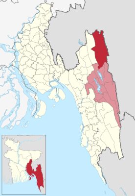 Locator map of Chattogram division with Baghaichhari Upazila shaded dark red in the north of Rangamati district, and an inset map of Bangladesh