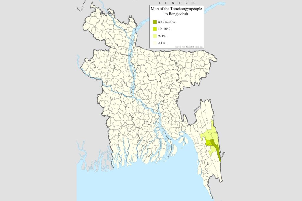 বাংলাদেশের উপজেলাভিত্তিক মানচিত্র; দক্ষিণ-পূর্বে পার্বত্য চট্টগ্রামের কয়েকটি উপজেলা হালকা থেকে গাঢ় সবুজে রাঙানো, বাকি দেশ ফিকে হলুদ; ওপরে ডানে শতাংশের লেজেন্ড